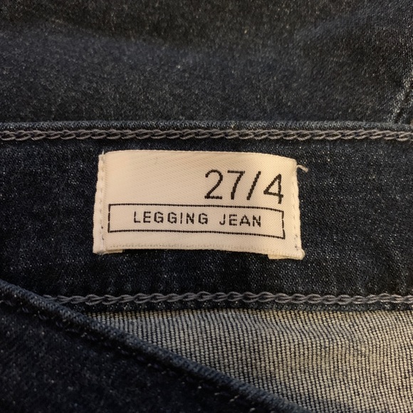 Jeans - Picture 5 of 5